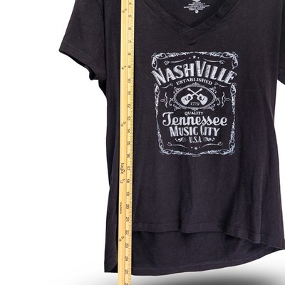 Music City Threads Nashville Tennessee V-Neck T-Shirt Women XL Black Excellent - Image 4