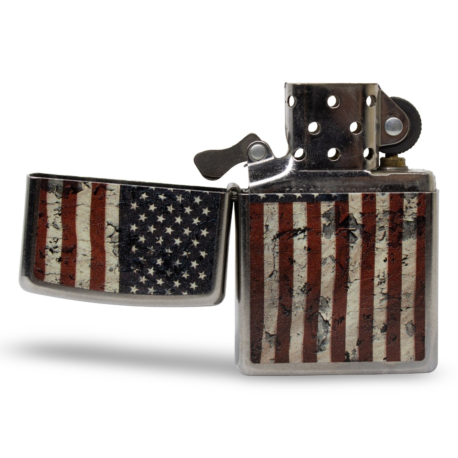 Zippo Aged American Flag Street Chrome Windproof Lighter - Image 3