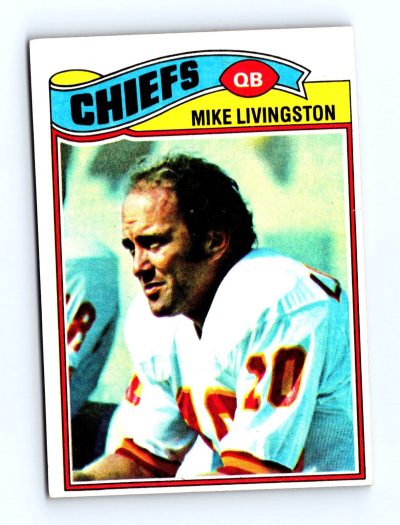 1977 Topps #58 Mike Livingston NFL - Set Break